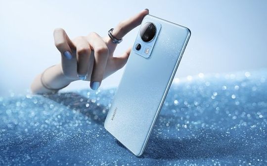 Xiaomi 13 Lite với giá chỉ 10,69 triệu đồng tại FPT Shop