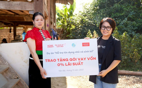 Home Credit trao gói vay vốn 0% lãi suất cho phụ nữ nghèo Yên Bái