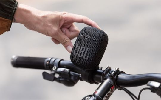 Khám phá loa di động JBL Wind 3S, giá 1,5 triệu đồng