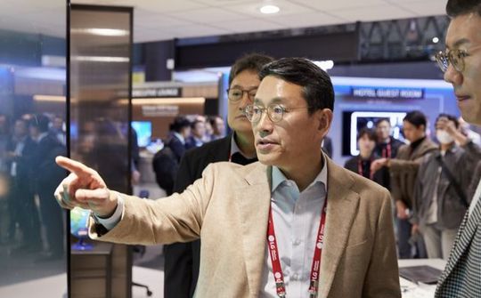 CEO LG đến thăm các cơ sở sản xuất chính tại Việt Nam