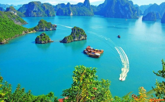 Vịnh Hạ Long lọt top 25 điểm đến đẹp nhất trên thế giới