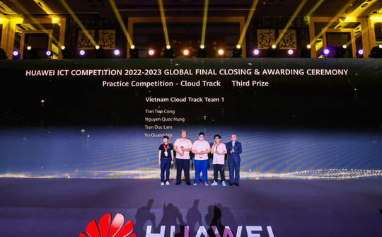 Sinh viên Việt Nam giành giải Ba cuộc thi Huawei ICT Competition