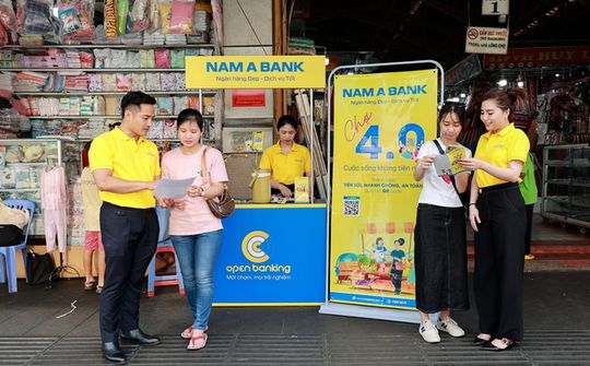 Nam A Bank nhân rộng thanh toán không tiền mặt với mô hình chợ 4.0