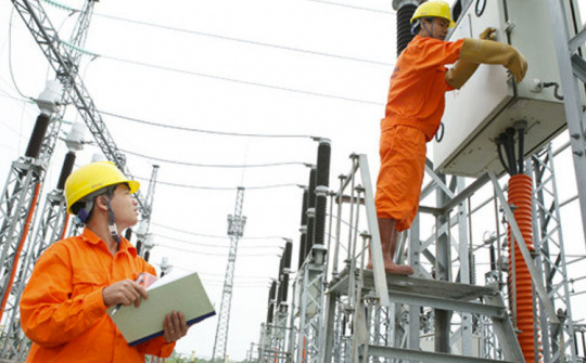 Giá mua điện cao hơn giá bán ra khiến EVN lỗ nặng năm 2022