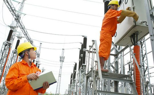 Giá mua điện cao hơn giá bán ra khiến EVN lỗ nặng năm 2022