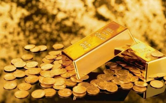 Giá vàng đi xuống trước khi Mỹ công bố số liệu kinh tế quan trọng