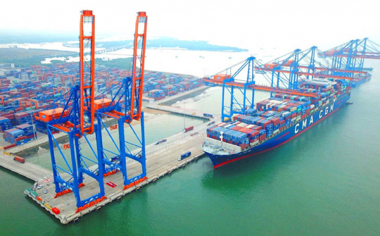 Giá cước vận chuyển hàng container dự đoán sẽ tiếp tục tăng cao