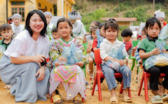 BLOOMING PROJECT: Vì bát cơm ngon nơi bếp ấm cho các em nhỏ vùng khó khăn