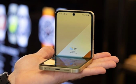 Apple tiến dần đến việc ra mắt iPhone màn hình gập