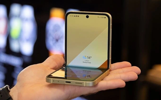 Apple tiến dần đến việc ra mắt iPhone màn hình gập