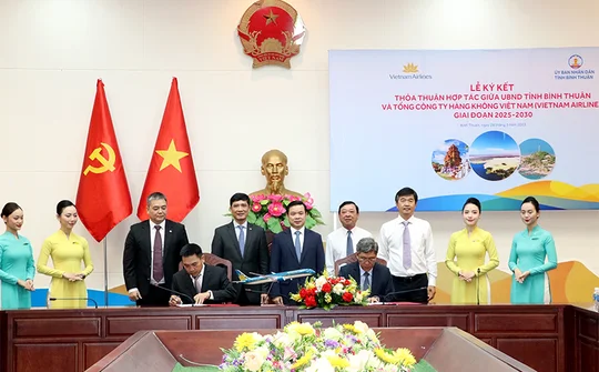 Bình Thuận ký kết hợp tác toàn diện với Vietnam Airlines