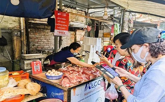 Đưa công nghệ số vào chợ truyền thống
