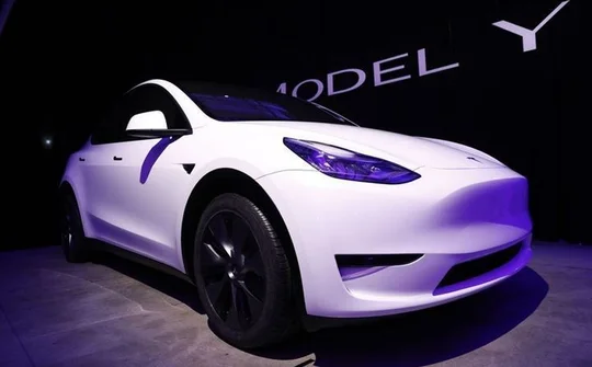 Doanh số bán xe điện tại Anh tăng mạnh trong nửa đầu năm 2025