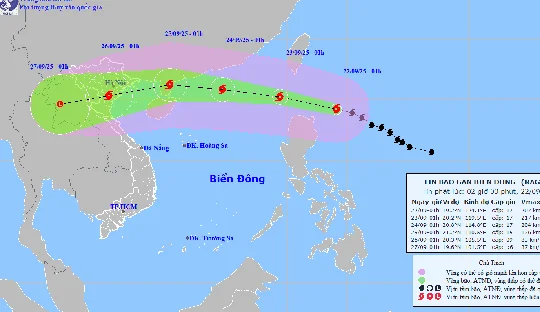 Bão RAGASA hoàn lưu rất rộng, sắp đạt cấp siêu bão