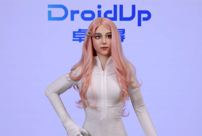 Robot Moya có thân nhiệt như người, giá hơn 4 tỷ đồng