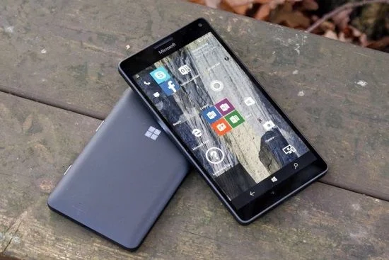 12/1/2016: Windows 10 Mobile chính thức trình làng?