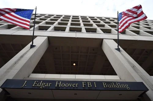 FBI tìm ra hơn 1.500 kẻ ấu dâm qua Dark Web