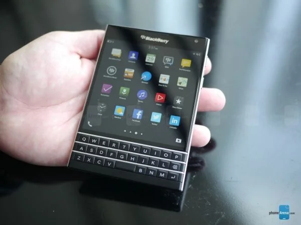 BlackBerry Passport tiếp tục hạ nhiệt, giá chỉ còn 4.8 triệu đồng - 2