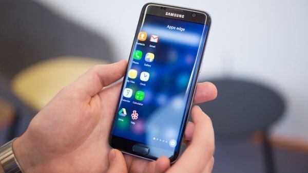Galaxy S7 và S7 Edge được cập nhật thẳng lên Android 7.1.1