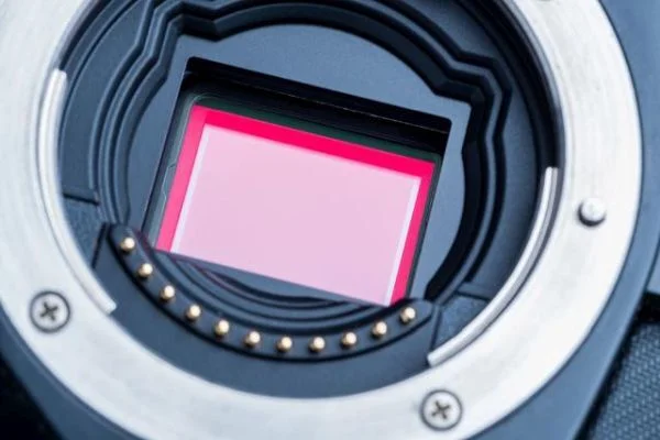 Tamron phát triển cảm biến siêu nhạy