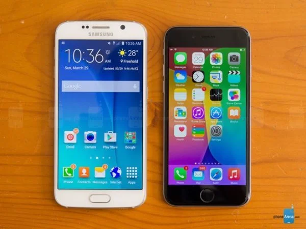 Với S7, Samsung và Apple ngày càng giống nhau