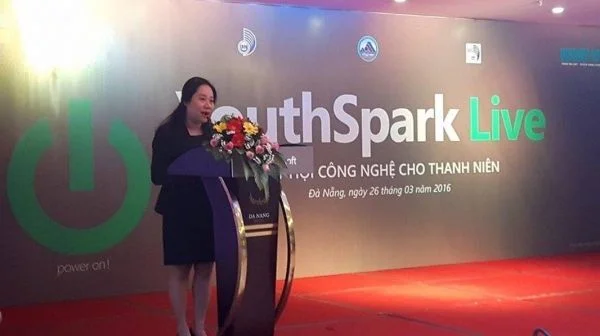 Độc đáo concept kính chắn gió thông minh từ Samsung