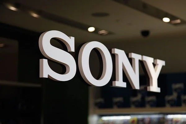 Sony: Thay đổi hoặc chết!