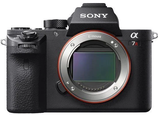 Máy ảnh siêu cảm biến, Canon, Sony, Panasonic