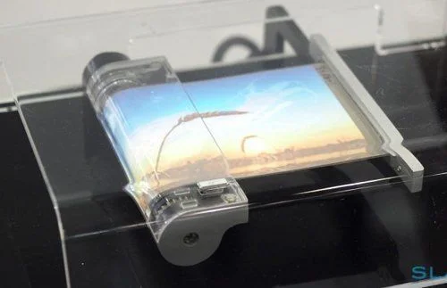 Samsung công bố màn hình điện thoại có thể cuộn lại và mỏng như tờ giấy