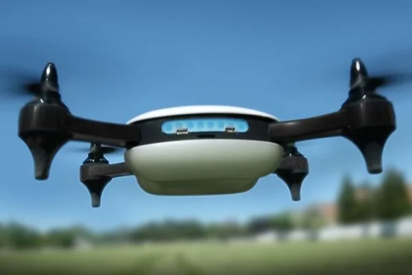 Teal Flycam 4K có thể bay với vận tốc ấn tượng 113km/h