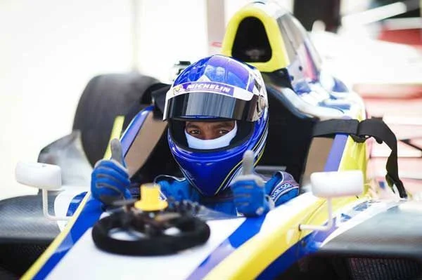 Mercedes-Benz, Lái xe an toàn, ô tô xe máy, Michelin, Học viện lái xe an toàn, MICHELIN Driving Passion, Mercedes-Benz Driving Academy,