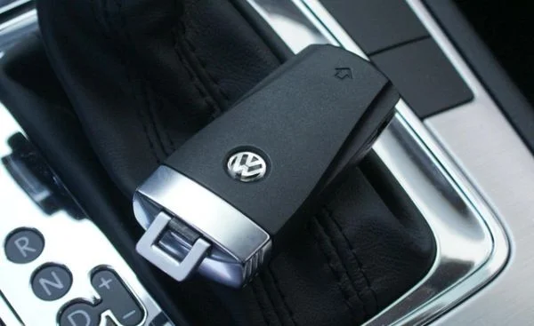 Volkswagen đứng trước nguy cơ bị hack 100 triệu ô tô