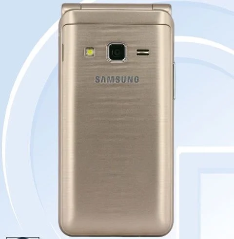 Smartphone nắp gập của Samsung sắp 