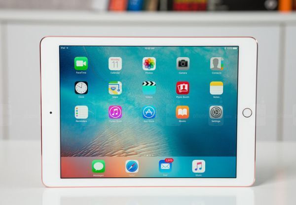 Apple giảm giá iPad, rút phiên bản 16 GB khỏi Apple Store