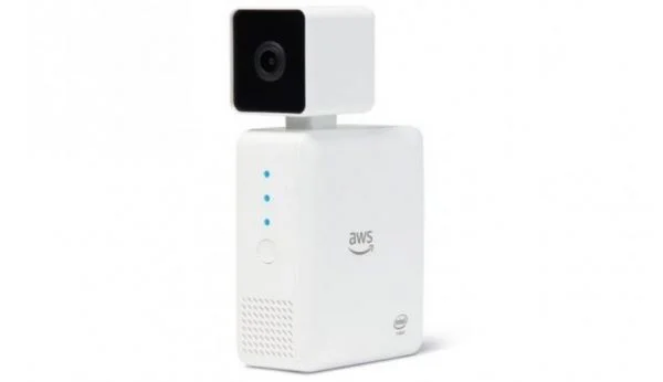 Amazon bán ra thị trường camera thông minh DeepLens, giá 250 USD