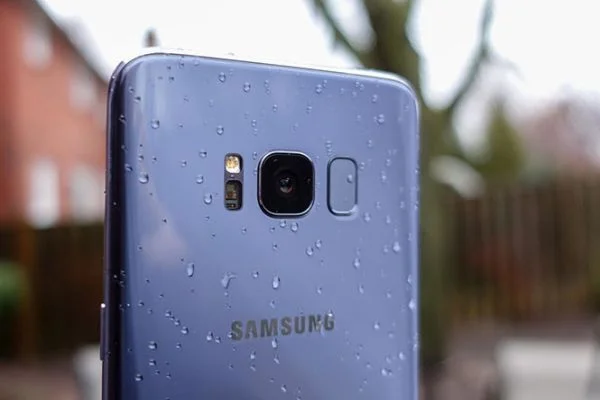 Samsung ra mắt Galaxy S8+ màu tím khói tại thị trường Việt Nam