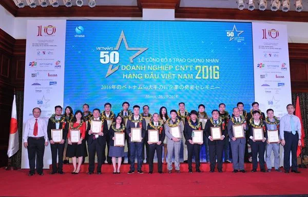 Vietnam’s 50 Leading IT Companies tập trung vào chuyển đổi số và IoT