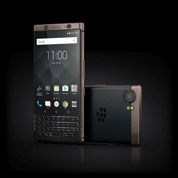 BlackBerry phiên bản màu đồng sẽ bắt đầu được bán ra vào quý I năm nay