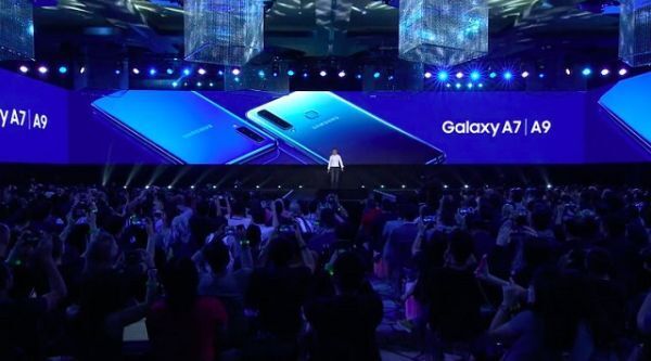 Galaxy A9 (2018) - Smartphone 4 camera sau đầu tiên trên thế giới