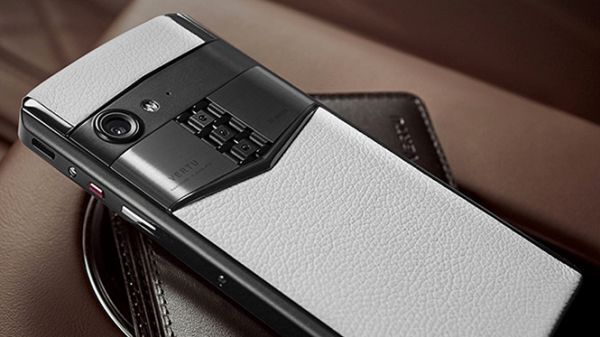 Vertu ra mắt smartphone siêu sang Aster P, giá từ 5.167 USD