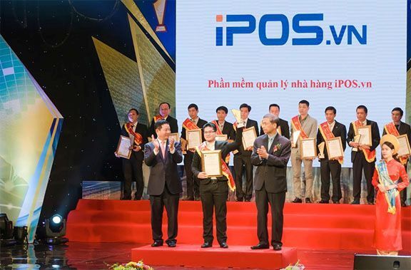 iPOS.vn năm thứ 3 liên tiếp được trao tặng danh hiệu Sao Khuê cho phần mềm quản lý nhà hàng tiêu biểu