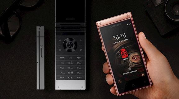 Samsung W2019 trình làng, giá 63,6 triệu đồng
