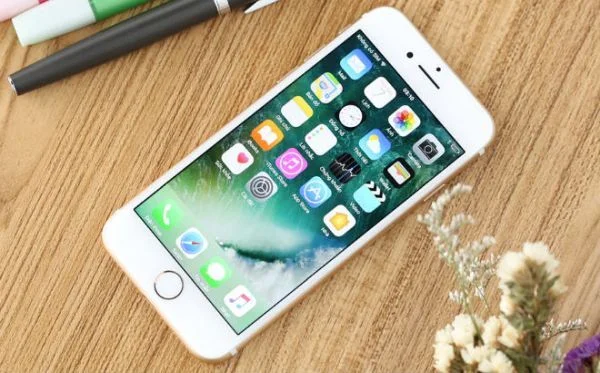 Bộ đôi iPhone 7 và 7 Plus bản 32GB giảm 1 triệu đồng