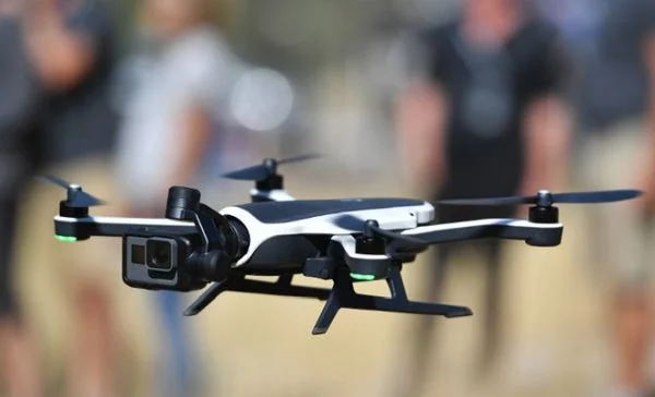 Apple dùng drone để cải thiện ứng dụng bản đồ