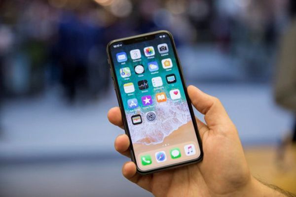 Apple sẽ mang công nghệ màn hình OLED vào toàn bộ dòng iPhone 2019