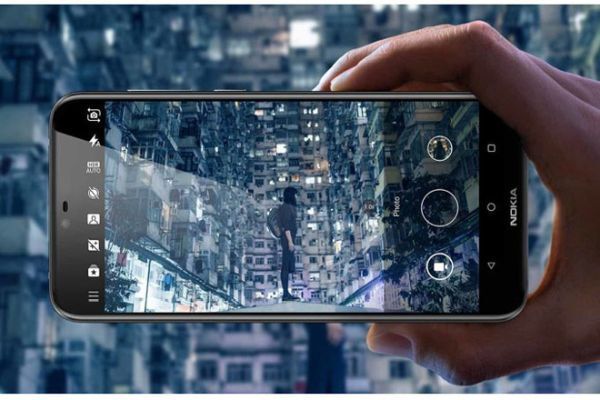 Nokia X6 quốc tế sắp trình làng, giá 6,8 triệu đồng
