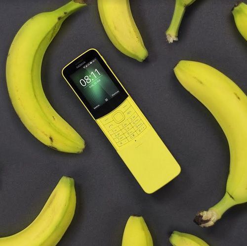 Trái chuối Nokia 8110 huyền thoại chính thức  trở lại