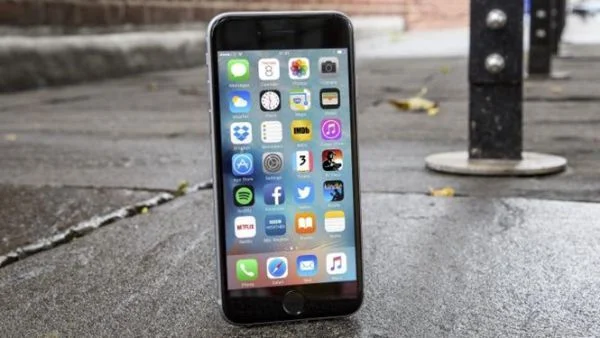 iPhone 6S lock giảm giá mạnh, còn dưới 3 triệu đồng