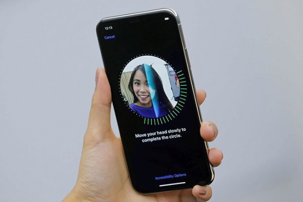 Apple trang bị Face ID cho tất cả 3 mẫu iPhone 2018