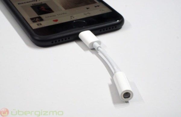 iPhone mới sẽ không được bán kèm phụ kiện adaptor cho tai nghe 3,5mm
